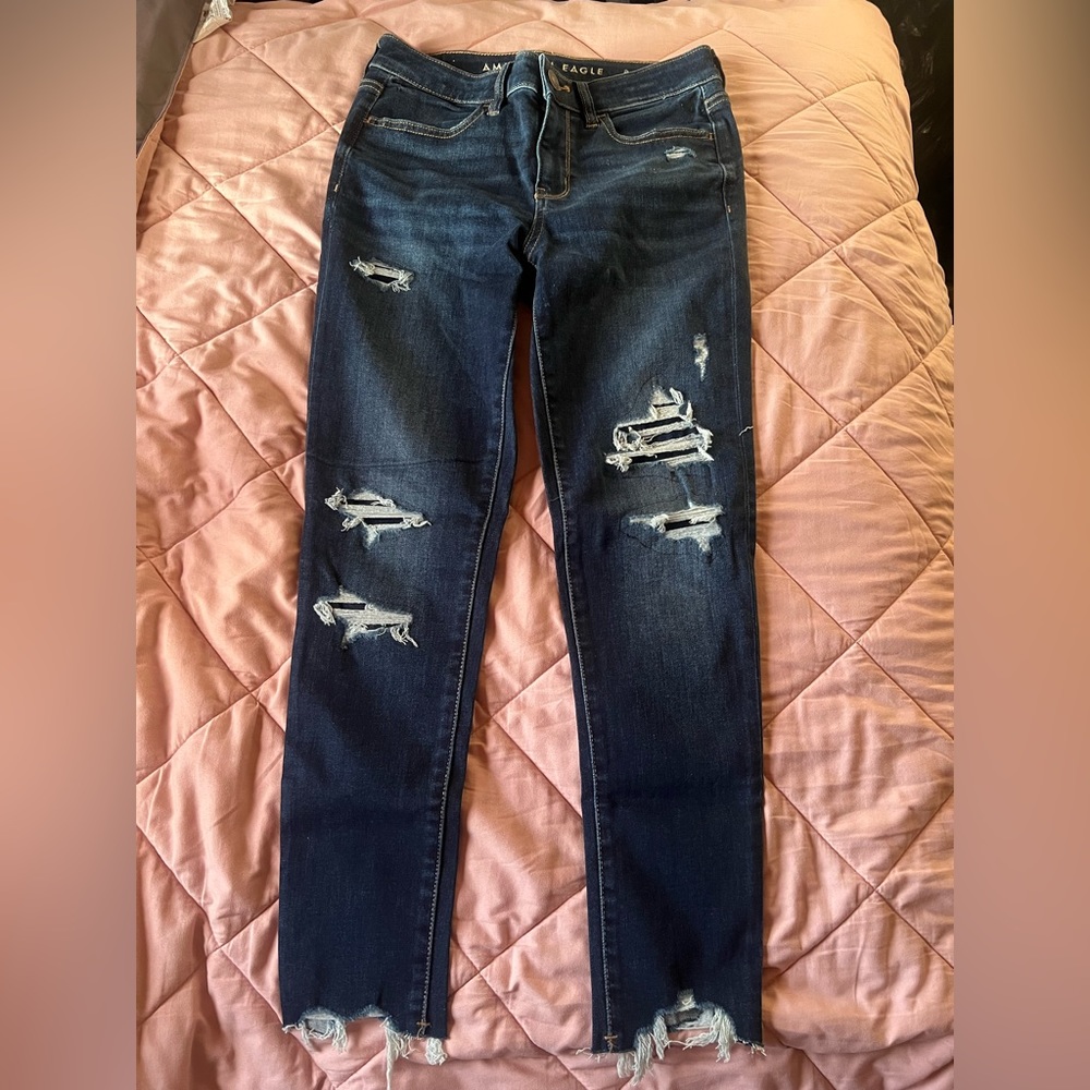 Super cute ripped jeans with patches
